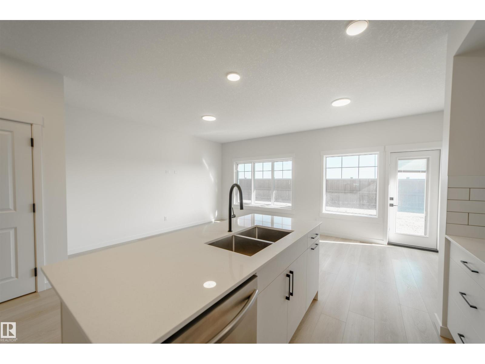 1303 Podersky Wd Sw, Edmonton, Alberta  T6W 5E4 - Photo 9 - E4455378