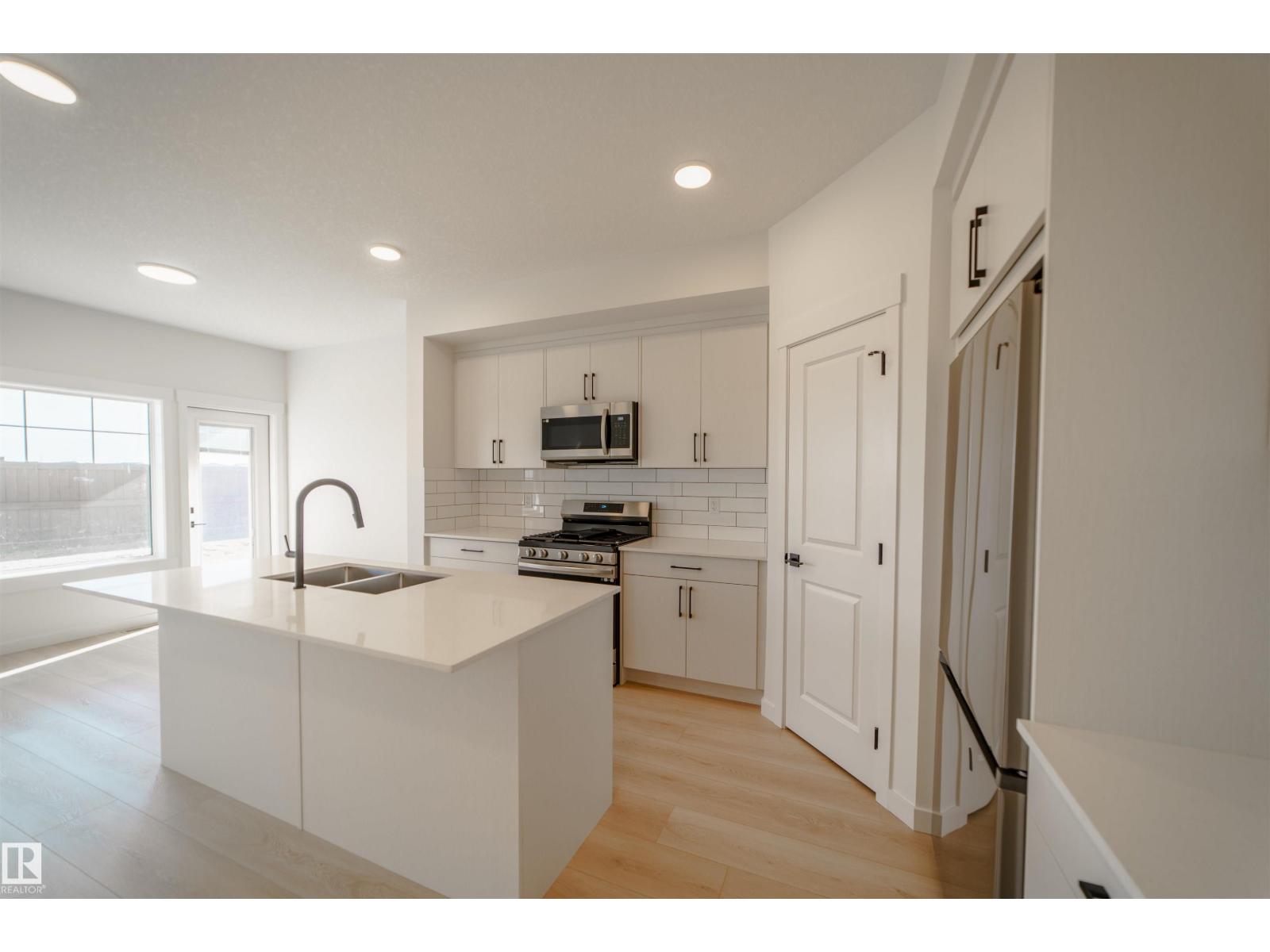 1303 Podersky Wd Sw, Edmonton, Alberta  T6W 5E4 - Photo 7 - E4455378