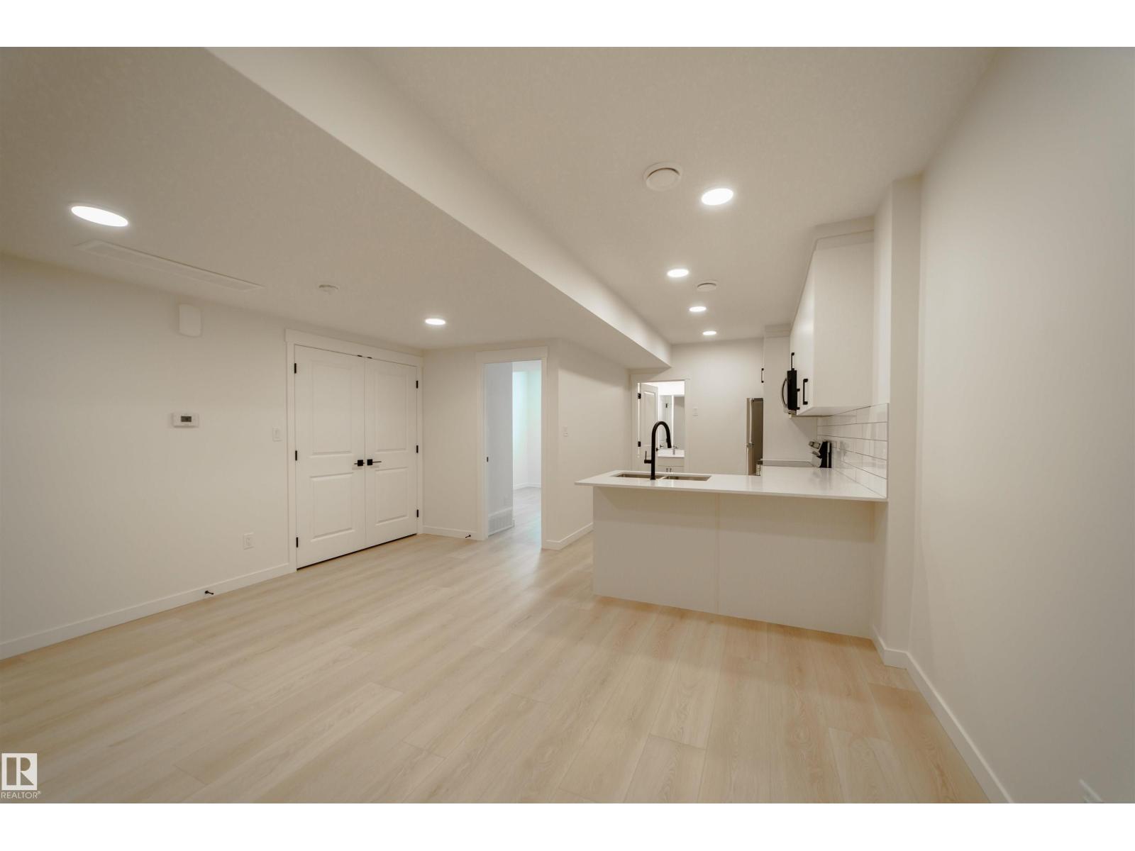 1303 Podersky Wd Sw, Edmonton, Alberta  T6W 5E4 - Photo 32 - E4455378