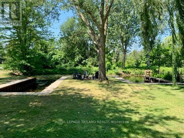 16 Howey Avenue, Norfolk, Ontario  N0E 1M0 - Photo 15 - X12441392