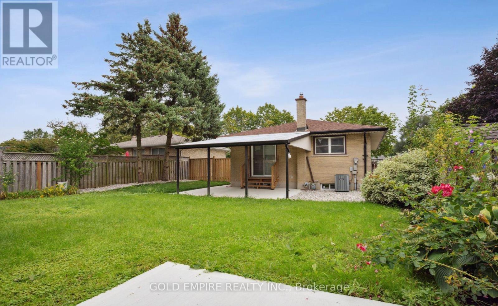 396 Hudson Drive, London East, Ontario  N5V 1E6 - Photo 2 - X12441422