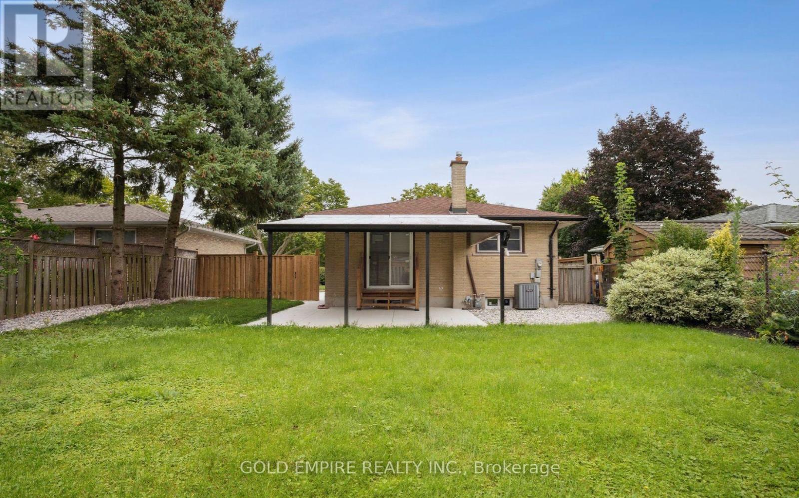 396 Hudson Drive, London East, Ontario  N5V 1E6 - Photo 3 - X12441422