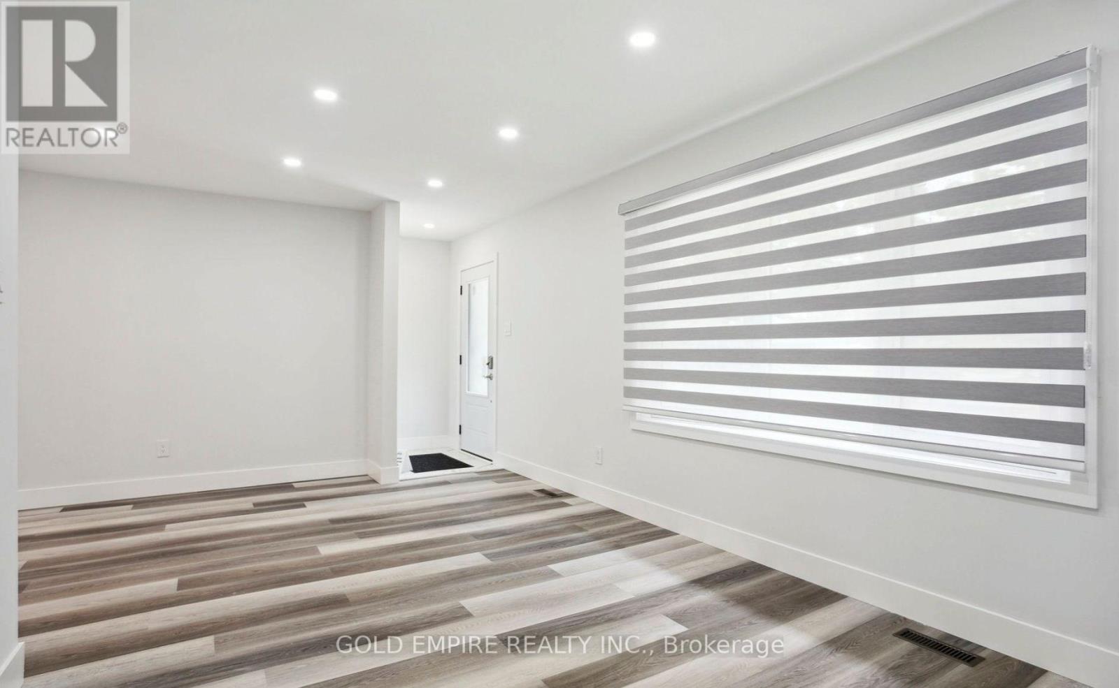 396 Hudson Drive, London East, Ontario  N5V 1E6 - Photo 4 - X12441422