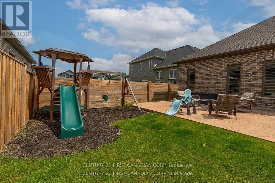 3 Hardy Court, Lucan Biddulph, Ontario  N0M 2J0 - Photo 15 - X12441423