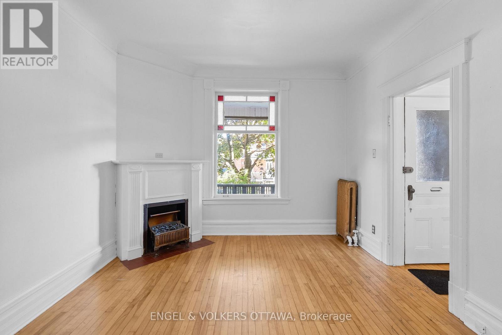 507 Mcleod Street, Ottawa, Ontario  K1R 5P9 - Photo 4 - X12441436
