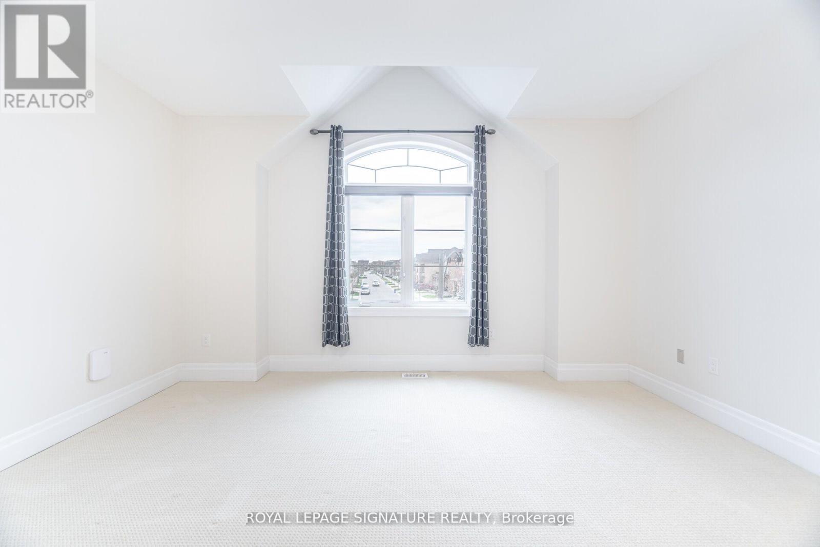 404 Ellen Davidson Drive, Oakville, Ontario  L6M 0Y7 - Photo 25 - W12314548
