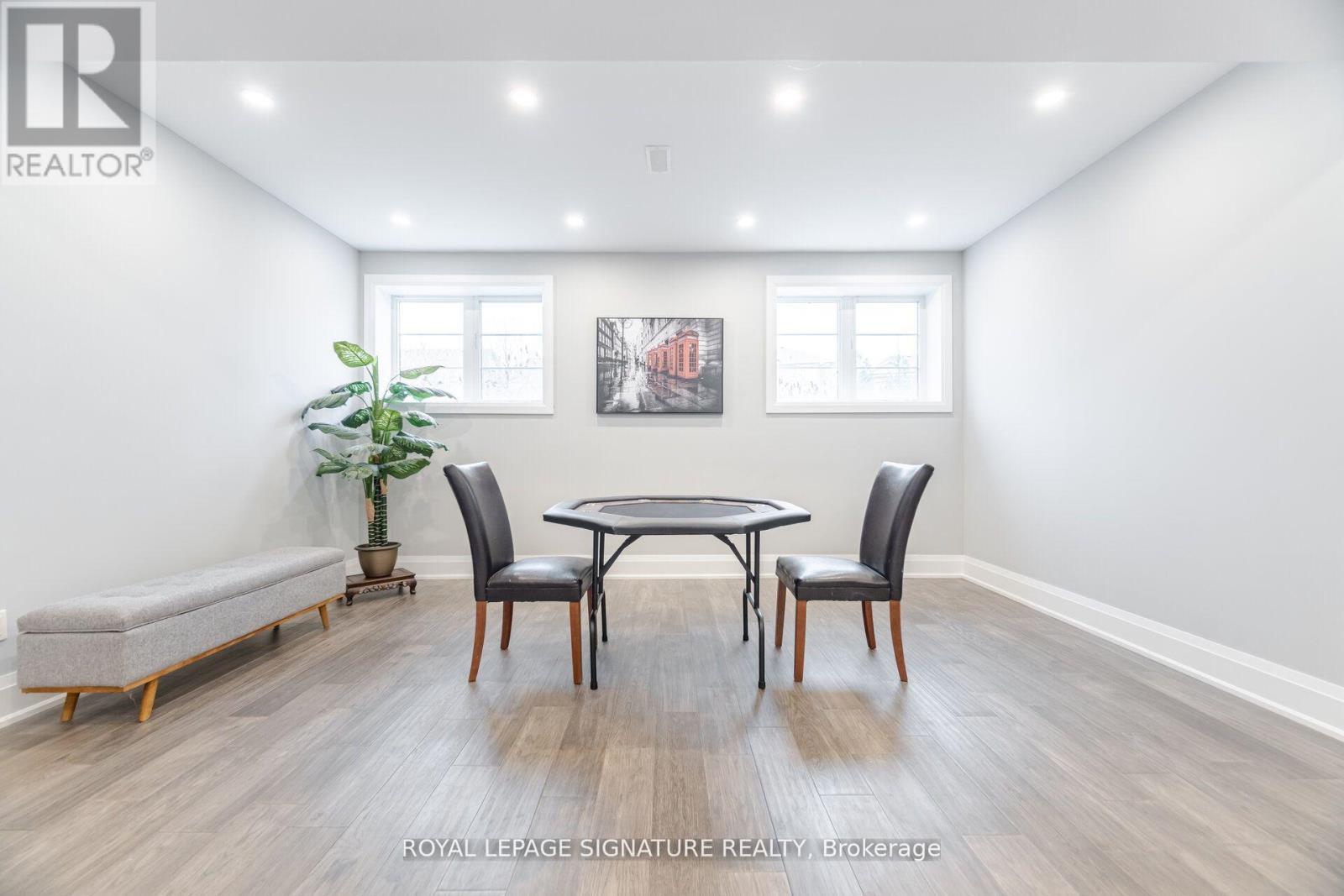 404 Ellen Davidson Drive, Oakville, Ontario  L6M 0Y7 - Photo 38 - W12314548