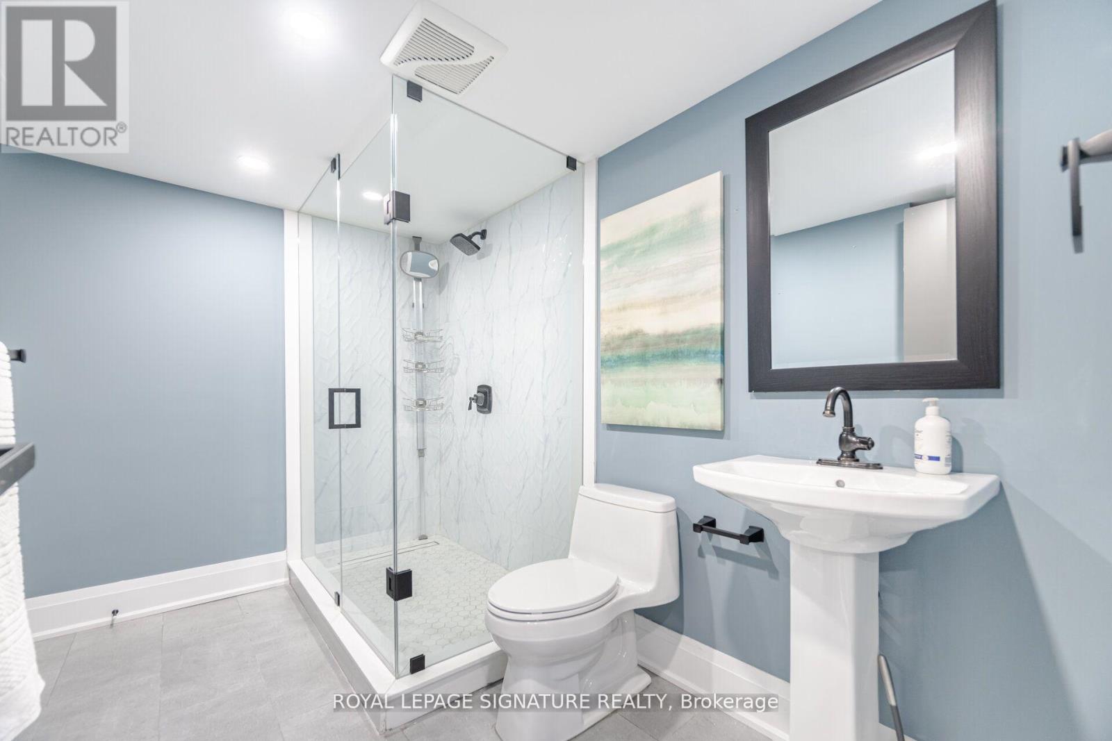 404 Ellen Davidson Drive, Oakville, Ontario  L6M 0Y7 - Photo 41 - W12314548