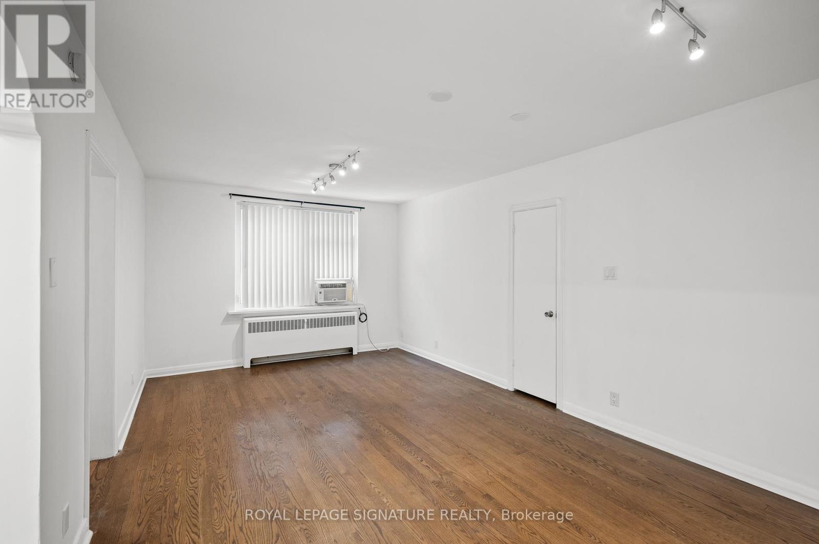 2nd Floor - 1138 Eglinton Avenue W, Toronto, Ontario  M6C 2E2 - Photo 6 - C12441285