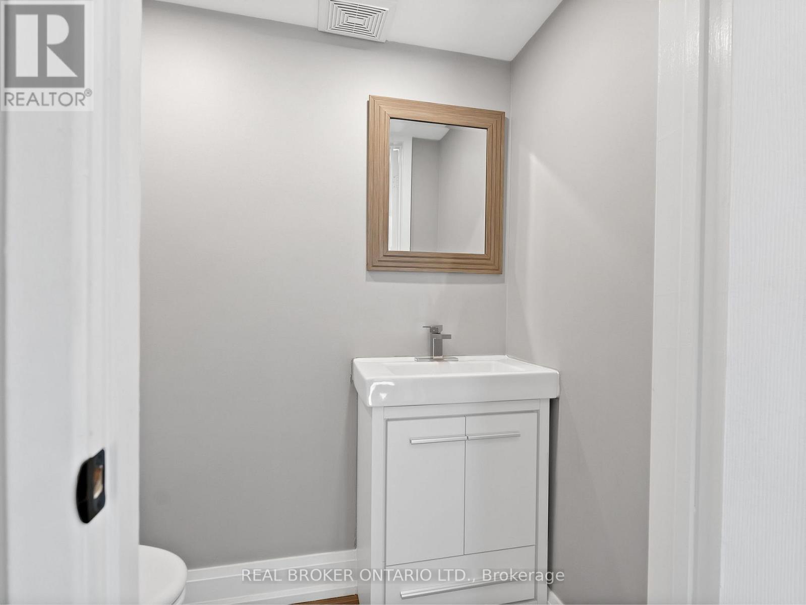 85 Cheryl Shepway, Toronto (Don Valley Village), Ontario  M2J 4R5 - Photo 36 - C12441331