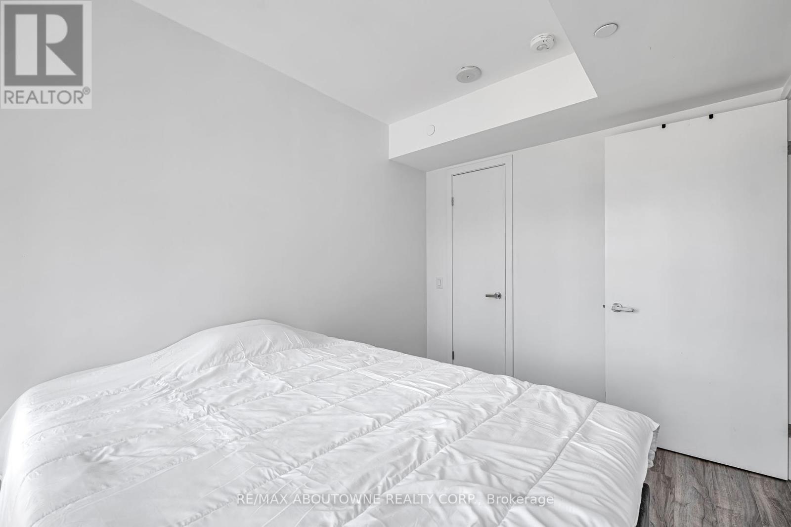 1516 - 77 Shuter Street, Toronto, Ontario  M5B 0B8 - Photo 22 - C12441354