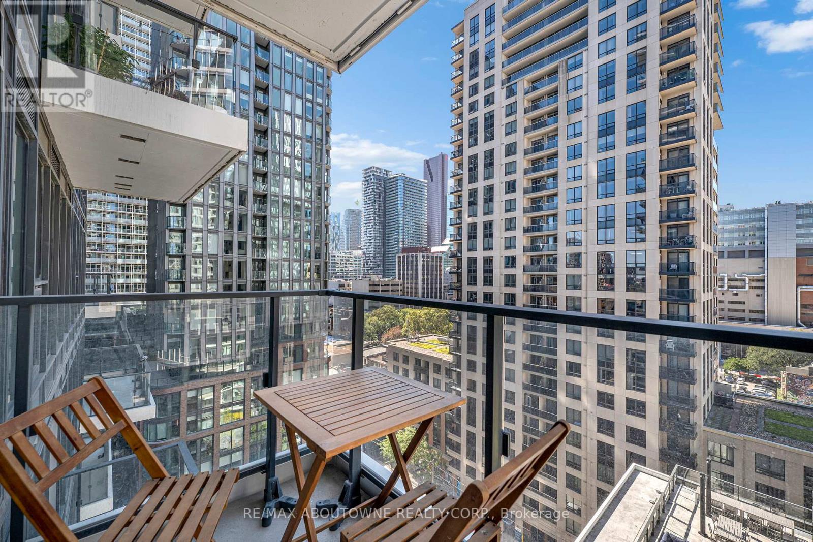 1516 - 77 Shuter Street, Toronto, Ontario  M5B 0B8 - Photo 25 - C12441354