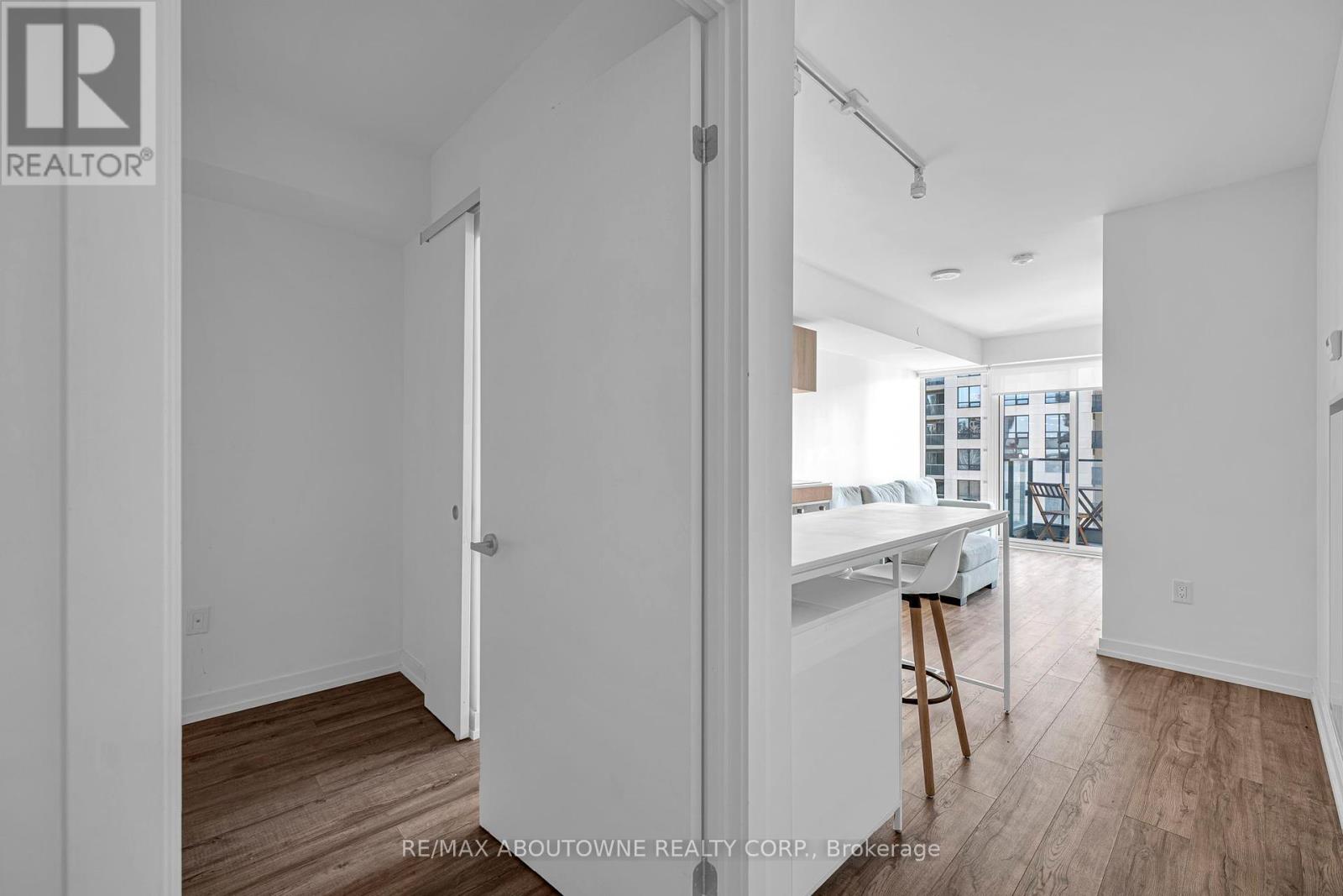 1516 - 77 Shuter Street, Toronto, Ontario  M5B 0B8 - Photo 7 - C12441354