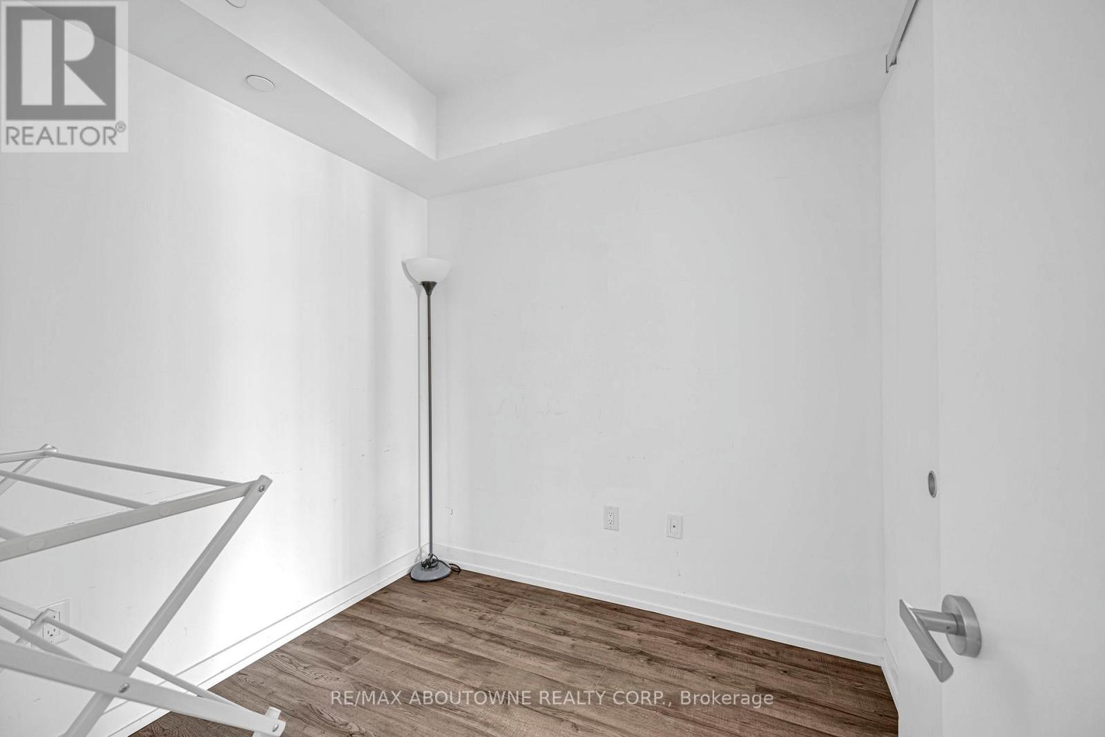 1516 - 77 Shuter Street, Toronto, Ontario  M5B 0B8 - Photo 8 - C12441354