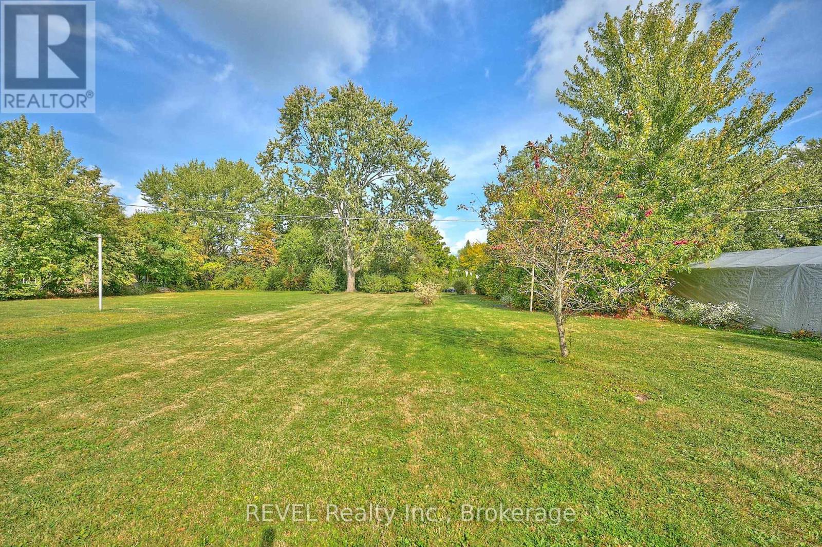 8580 Champlain Drive, Niagara Falls (Chippawa), Ontario  L2G 6Y6 - Photo 34 - X12441387