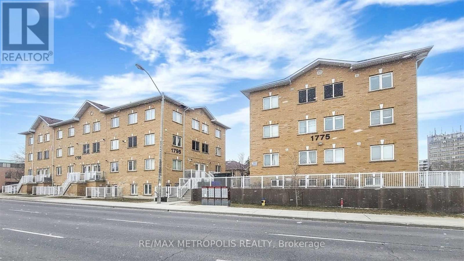 204 - 1775 Markham Road, Toronto, Ontario  M1B 2Z7 - Photo 3 - E12441297