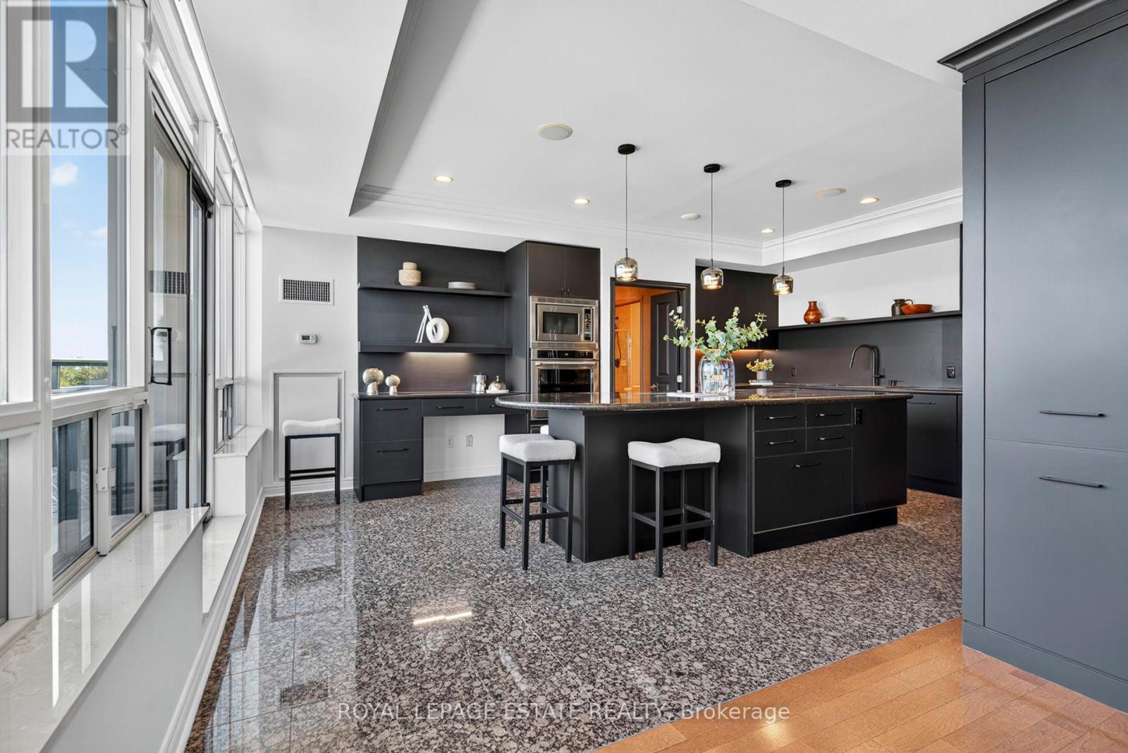 Ph9 - 9 Boardwalk Drive, Toronto (The Beaches), Ontario  M4L 6T1 - Photo 18 - E12441303