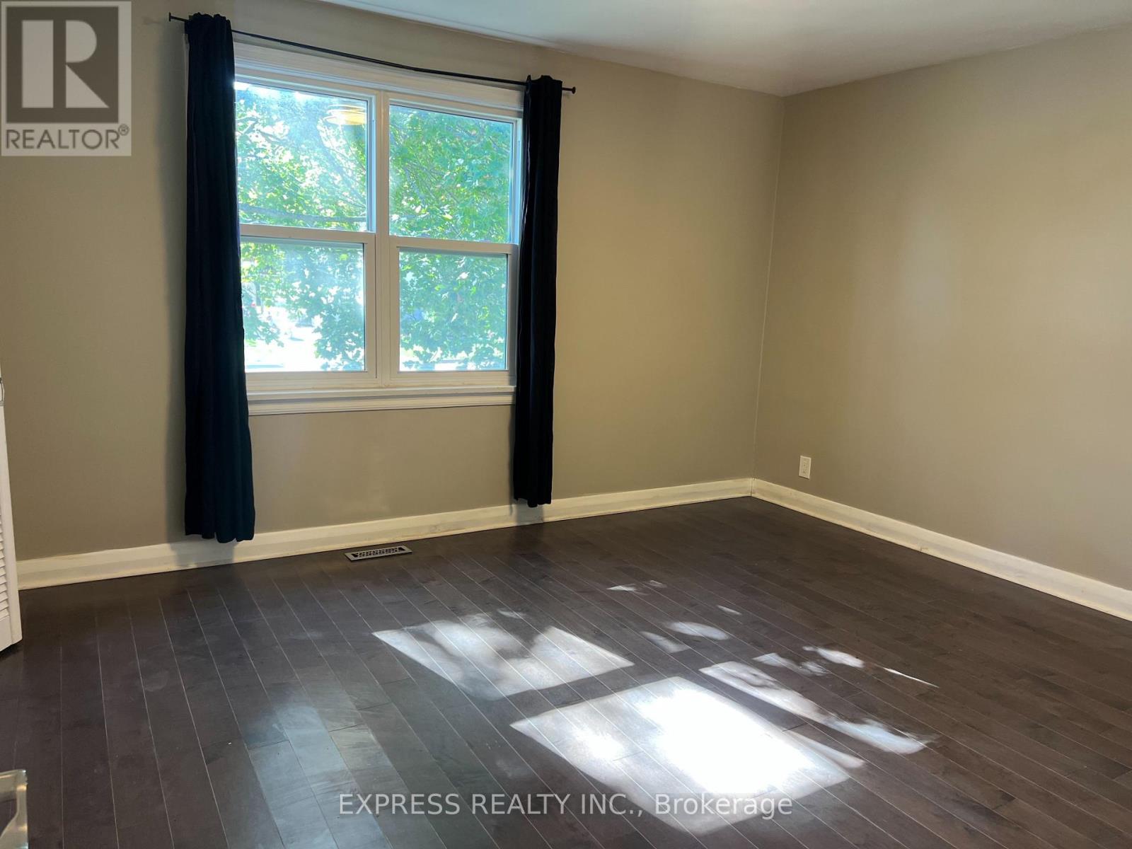 120 Beatrice Street W, Oshawa, Ontario  L1G 3M8 - Photo 4 - E12441327