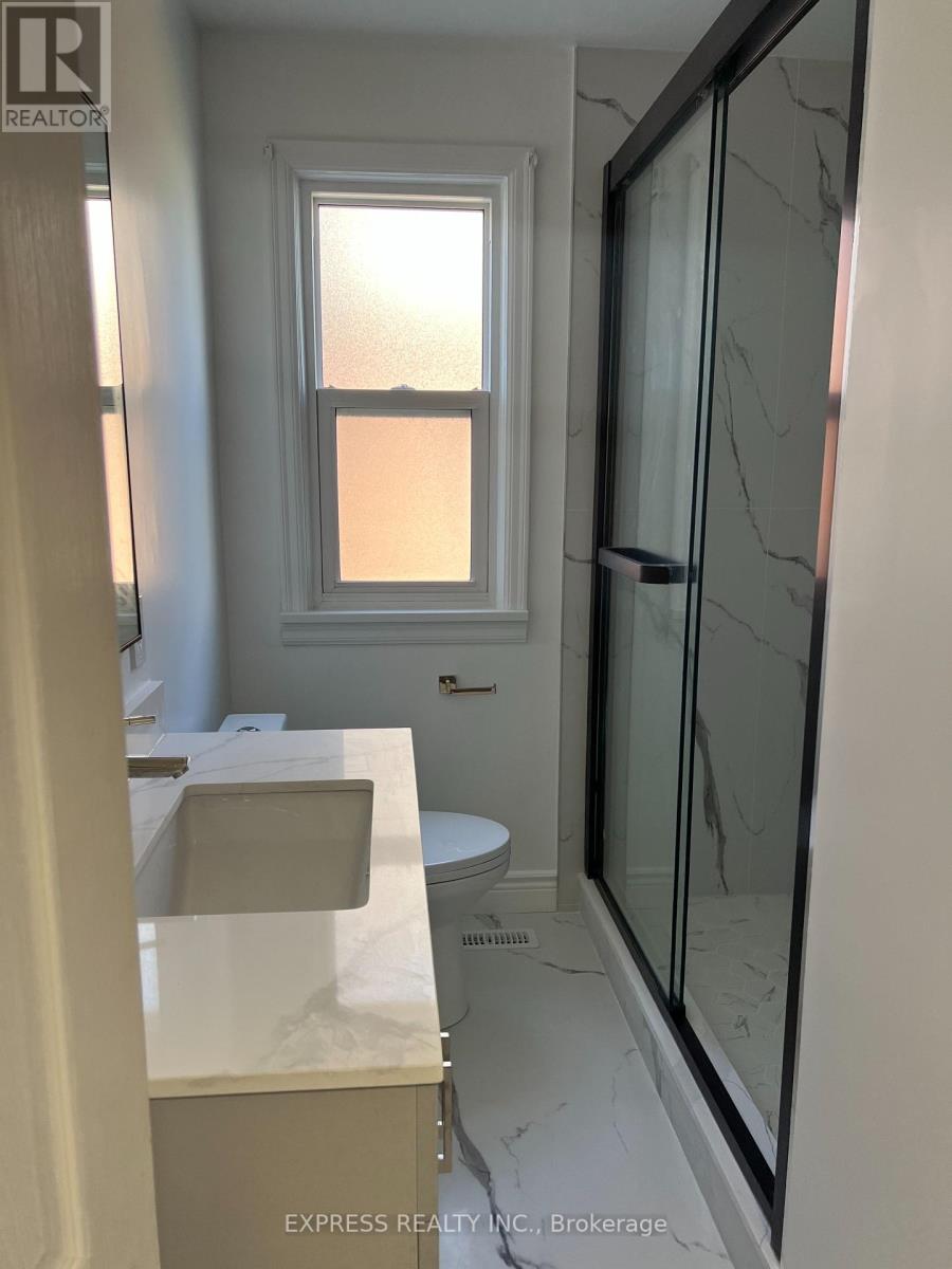 120 Beatrice Street W, Oshawa, Ontario  L1G 3M8 - Photo 6 - E12441327