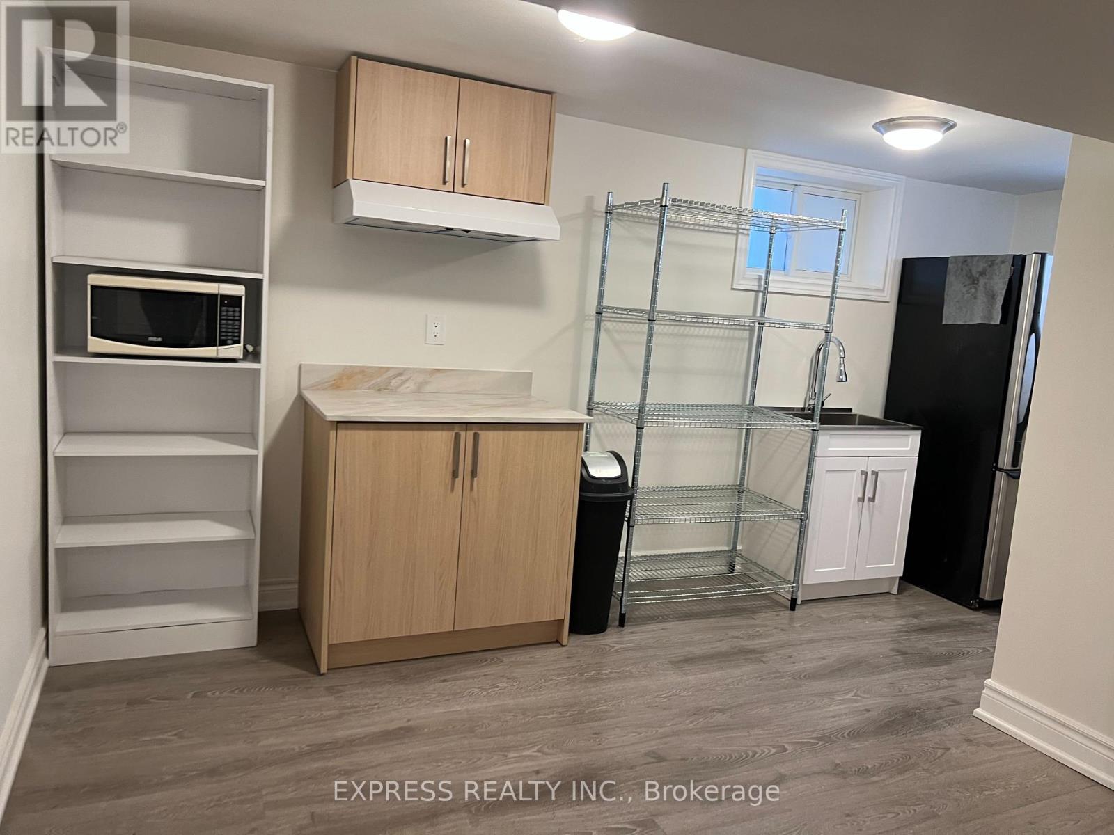 120 Beatrice Street W, Oshawa, Ontario  L1G 3M8 - Photo 8 - E12441327