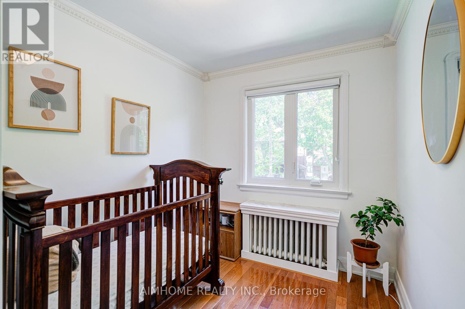 96 Highfield Road, Toronto, Ontario  M4L 2V1 - Photo 16 - E12441337