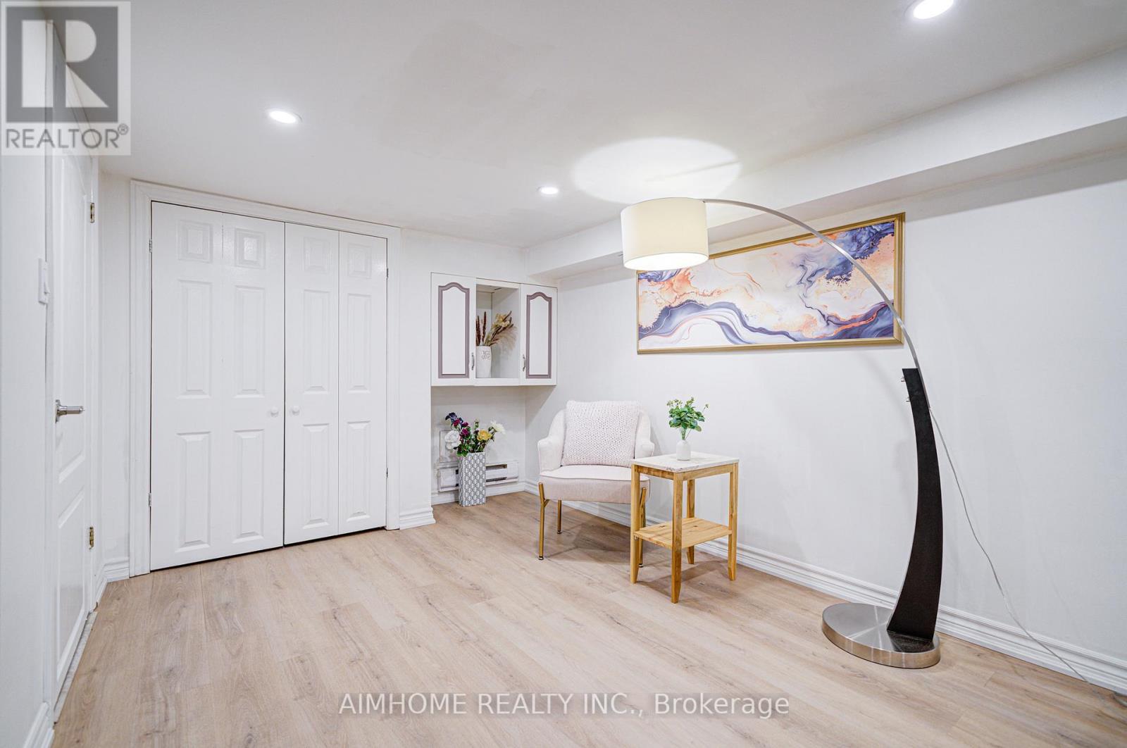 96 Highfield Road, Toronto, Ontario  M4L 2V1 - Photo 33 - E12441337