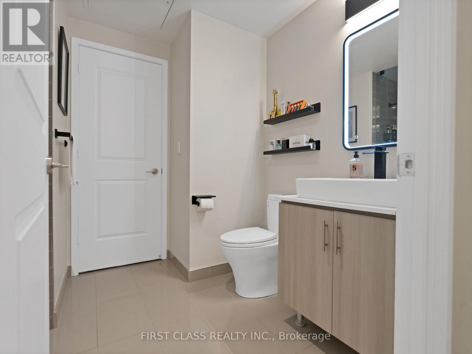 3309 - 1 The Esplanade Avenue, Toronto, Ontario  M5E 0A8 - Photo 11 - C12431230