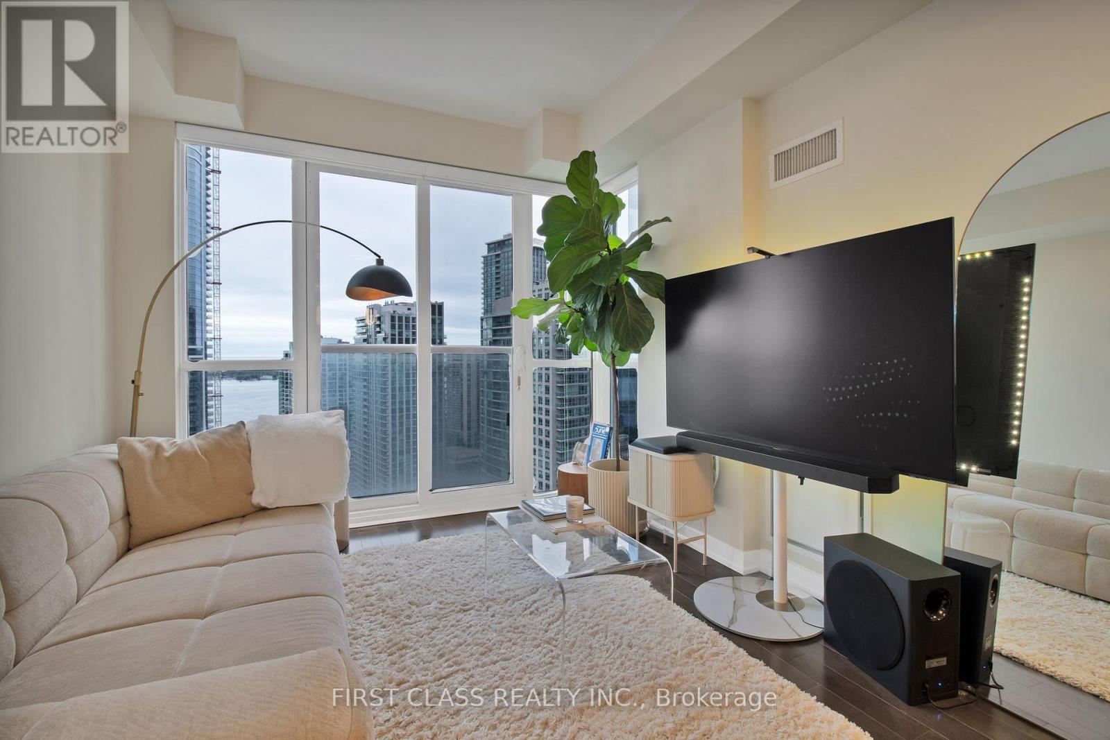 3309 - 1 The Esplanade Avenue, Toronto, Ontario  M5E 0A8 - Photo 4 - C12431230