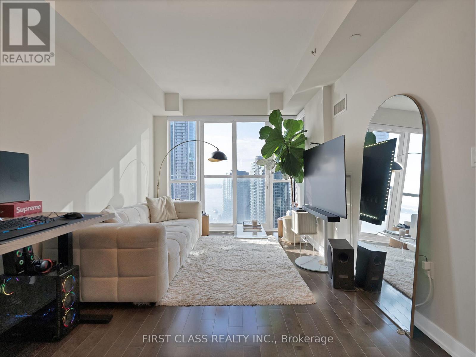 3309 - 1 The Esplanade Avenue, Toronto, Ontario  M5E 0A8 - Photo 5 - C12431230