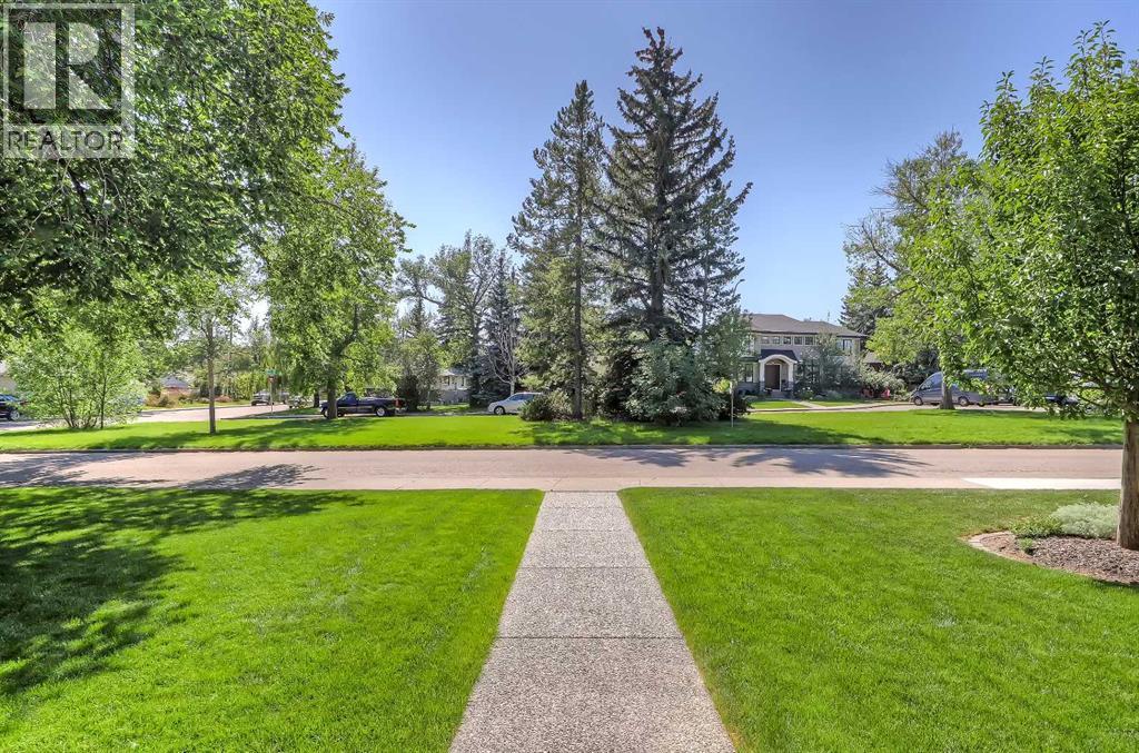 2 Granville Crescent Sw, Calgary, Alberta  T3E 4E2 - Photo 47 - A2259763