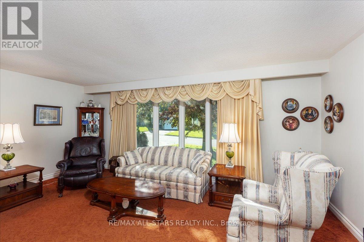 811 Grace Street S, Newmarket, Ontario  L3Y 2L6 - Photo 10 - N12441301