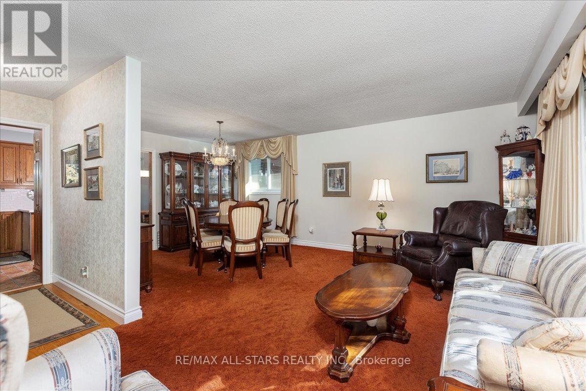 811 Grace Street S, Newmarket, Ontario  L3Y 2L6 - Photo 11 - N12441301