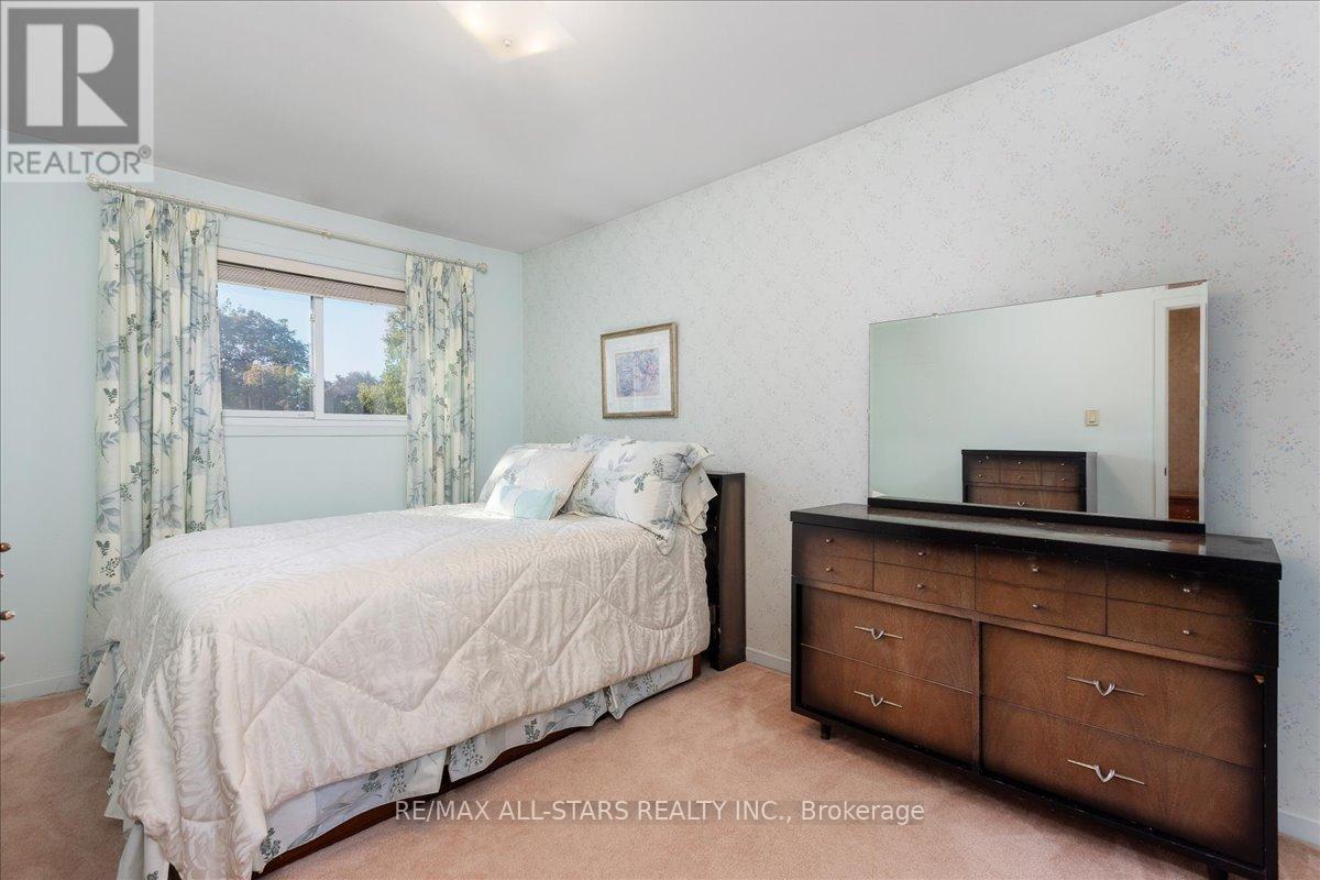 811 Grace Street S, Newmarket, Ontario  L3Y 2L6 - Photo 24 - N12441301