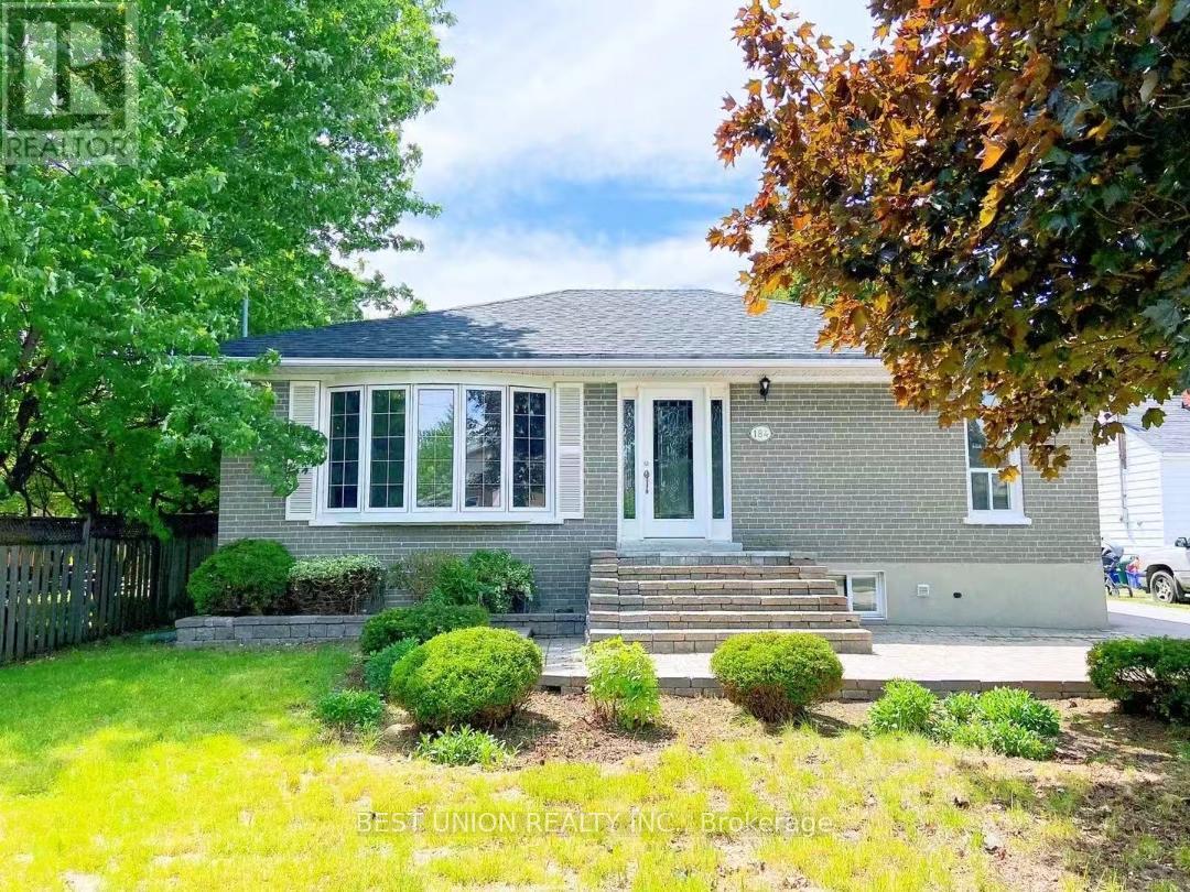184 LAWRENCE AVENUE, Richmond Hill, Ontario