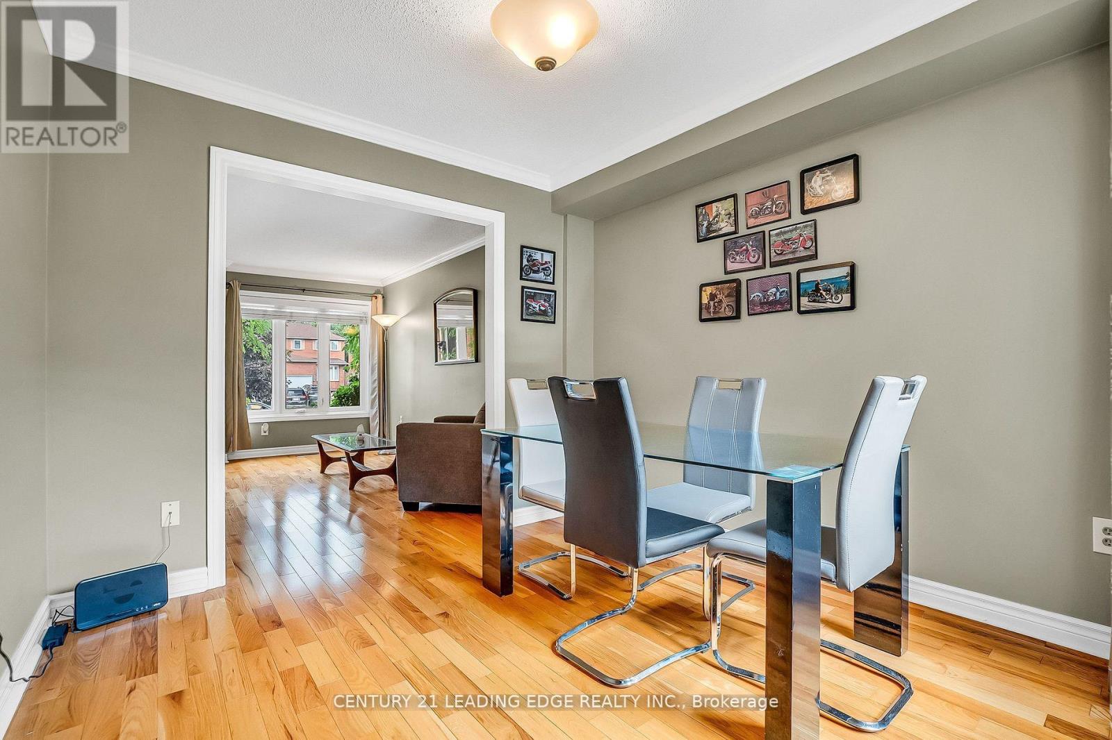 21 Brushwood Crescent, Barrie, Ontario  L4N 7G6 - Photo 11 - S12441312