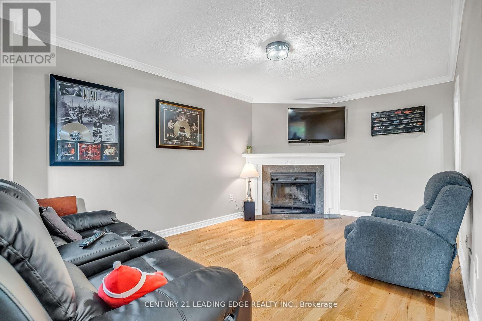21 Brushwood Crescent, Barrie, Ontario  L4N 7G6 - Photo 17 - S12441312