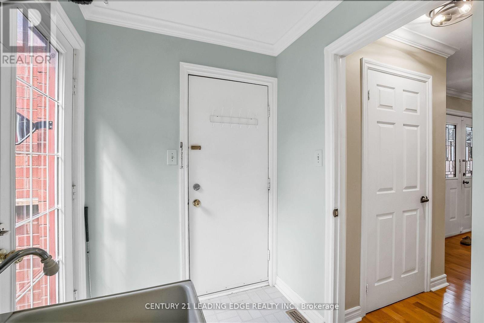 21 Brushwood Crescent, Barrie, Ontario  L4N 7G6 - Photo 21 - S12441312