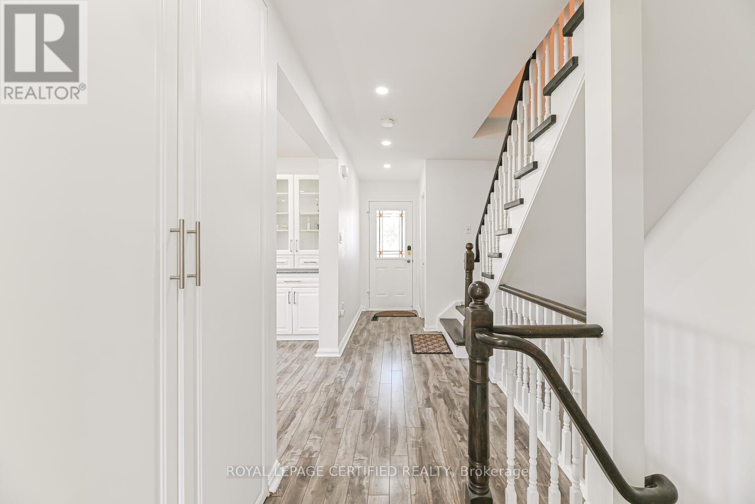 37 Newbridge Crescent, Brampton, Ontario  L6S 4B5 - Photo 15 - W12229038