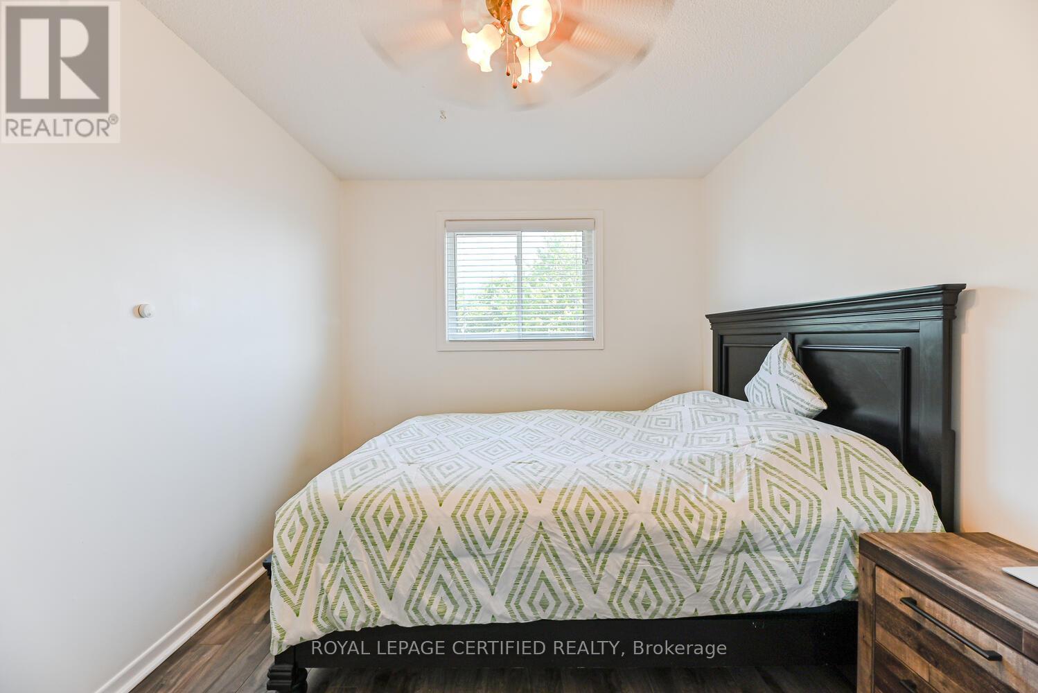 37 Newbridge Crescent, Brampton, Ontario  L6S 4B5 - Photo 32 - W12229038