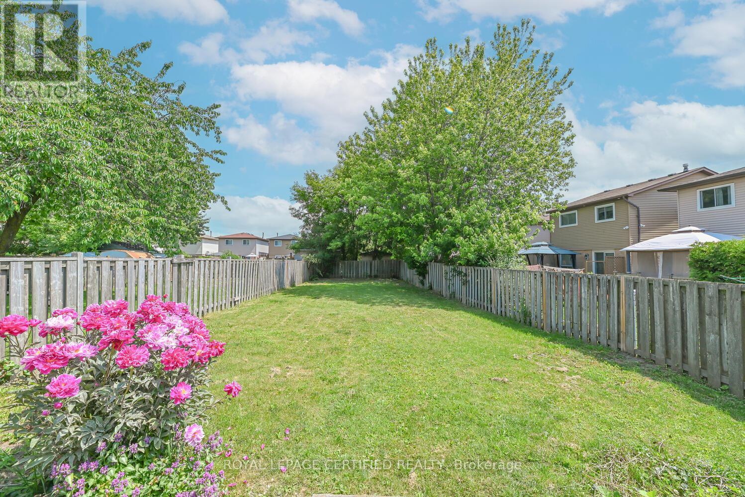 37 Newbridge Crescent, Brampton, Ontario  L6S 4B5 - Photo 49 - W12229038