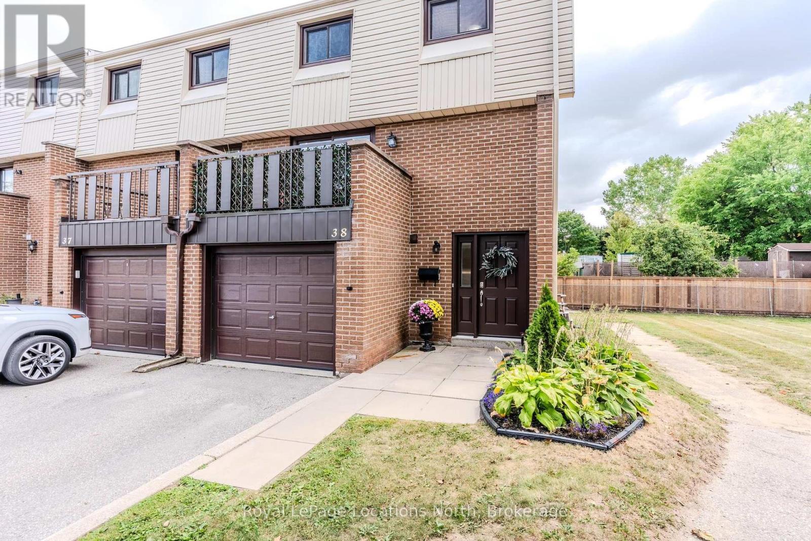 38 - 187 Grulke Street, Kitchener, Ontario  N2A 2S6 - Photo 9 - X12414349