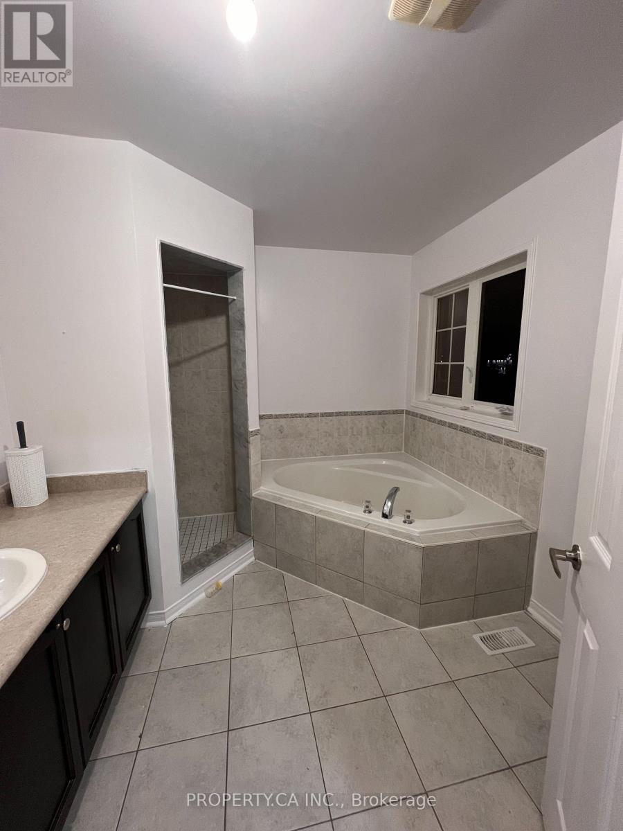 14 Owens Road, Brampton, Ontario  L6X 0S1 - Photo 10 - W12441292