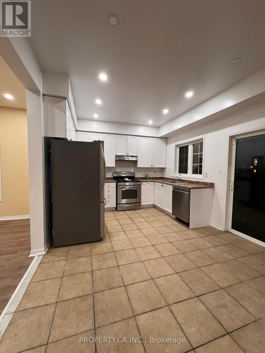 14 Owens Road, Brampton, Ontario  L6X 0S1 - Photo 5 - W12441292