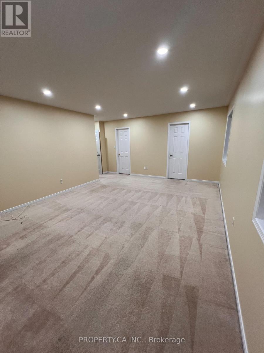 14 Owens Road, Brampton, Ontario  L6X 0S1 - Photo 8 - W12441292