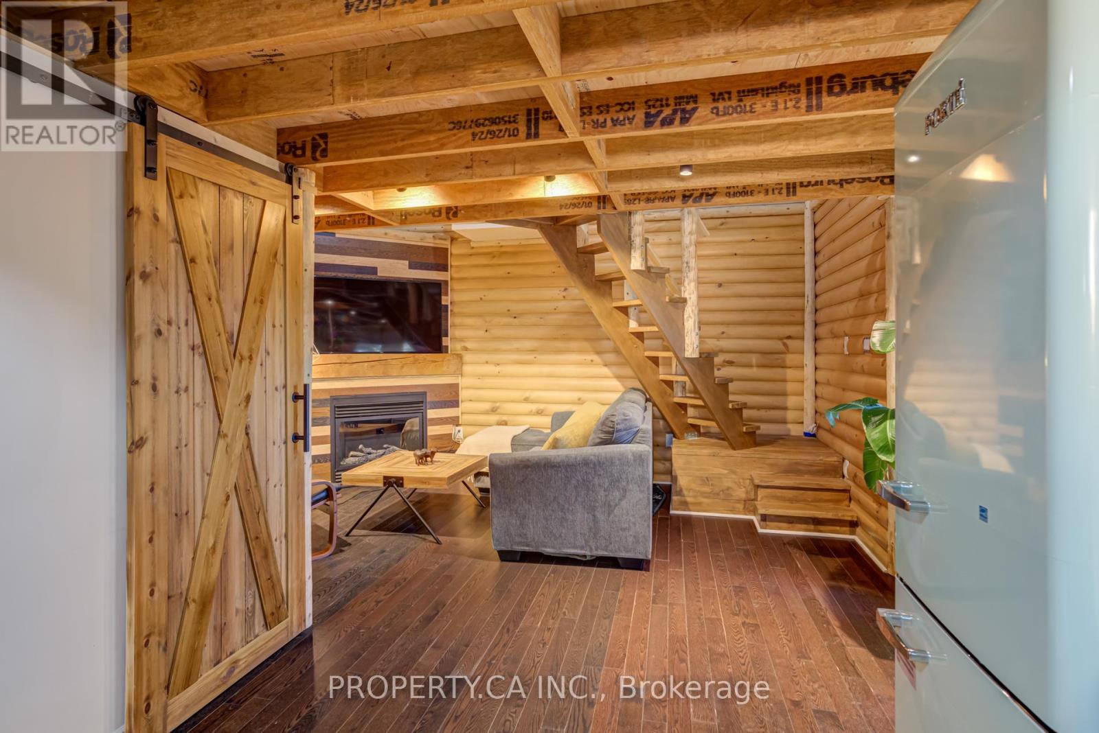 Garden Studio - 38 Royal Street, Toronto, Ontario  M6N 3Z4 - Photo 10 - W12441322