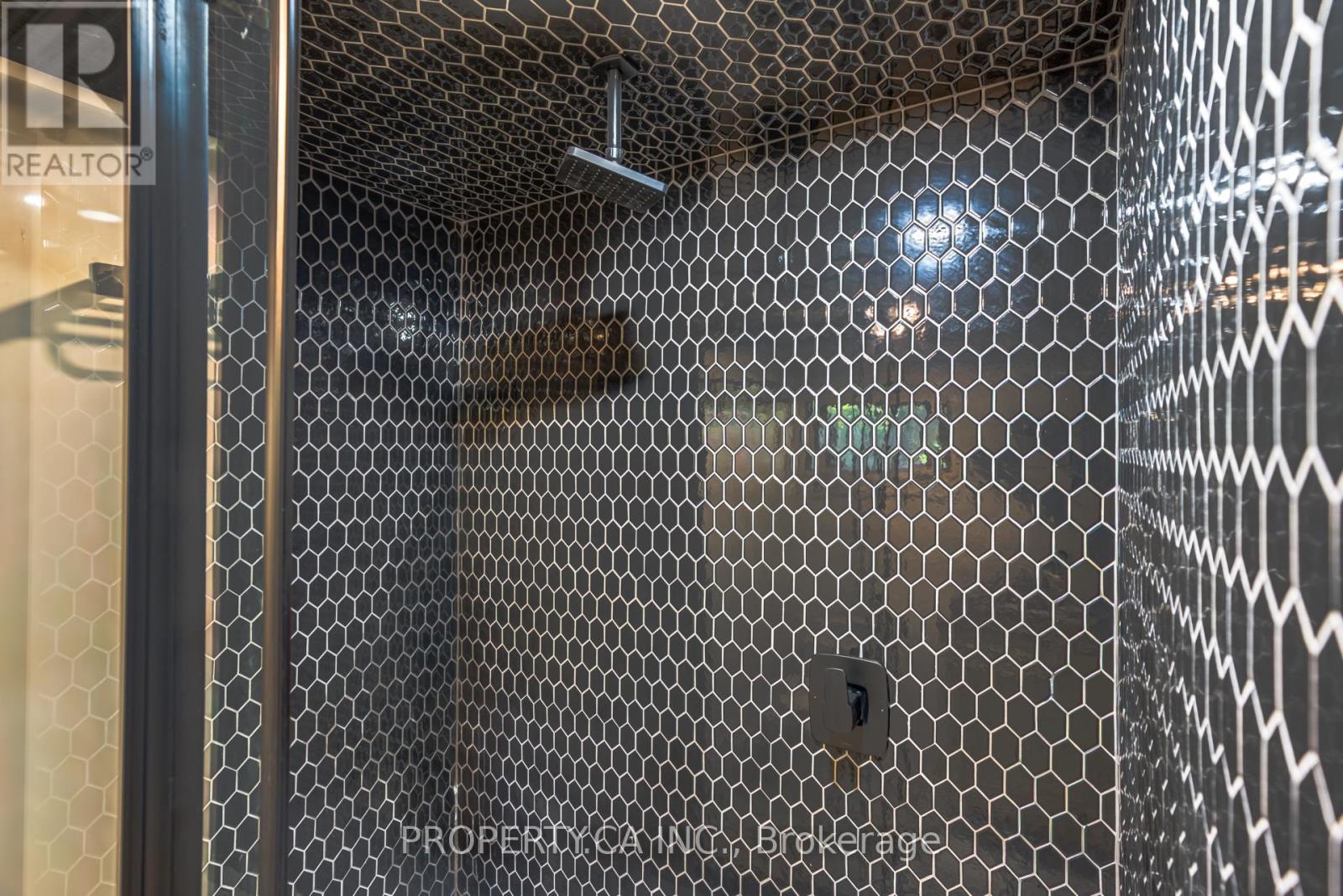 Garden Studio - 38 Royal Street, Toronto, Ontario  M6N 3Z4 - Photo 17 - W12441322
