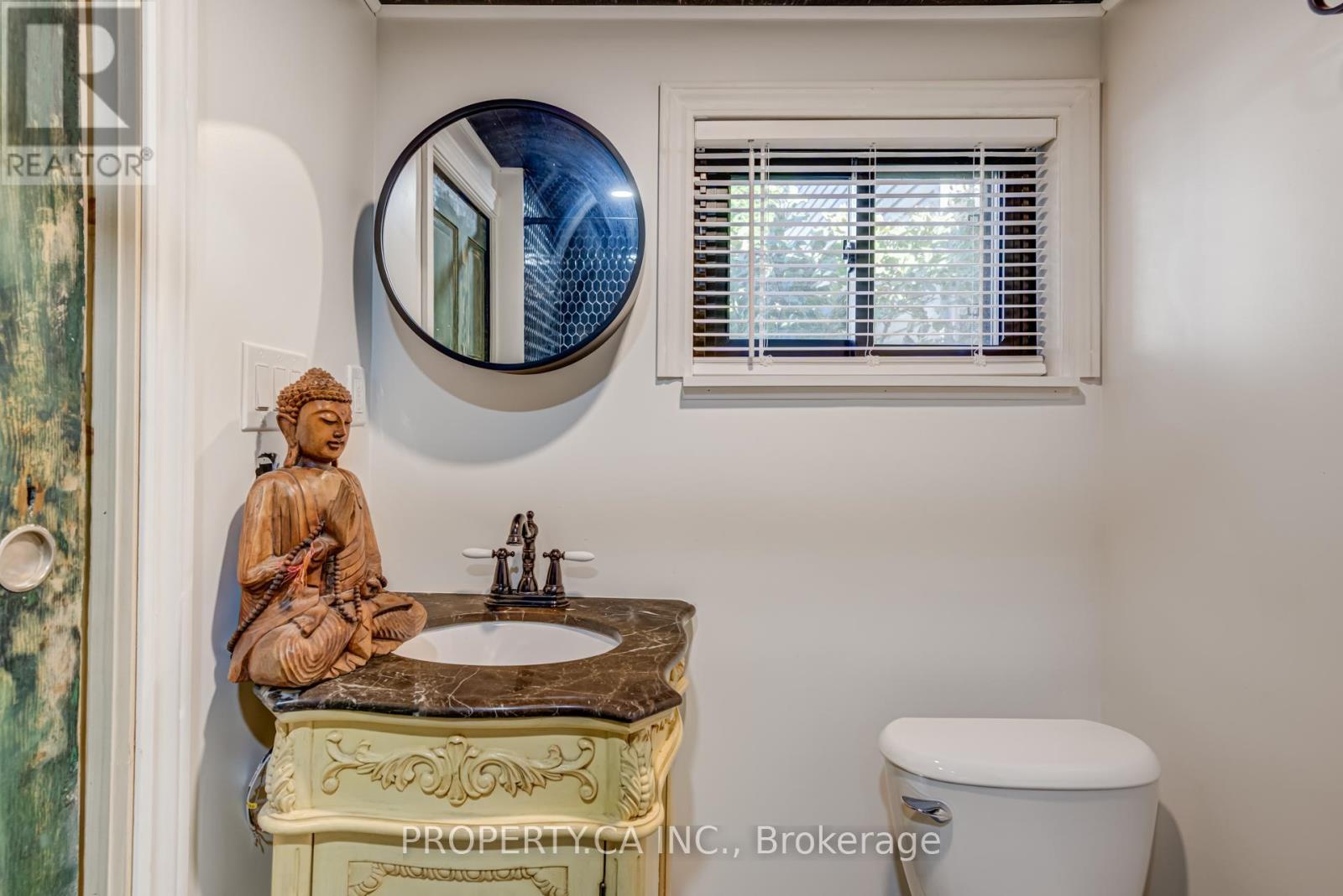Garden Studio - 38 Royal Street, Toronto, Ontario  M6N 3Z4 - Photo 18 - W12441322
