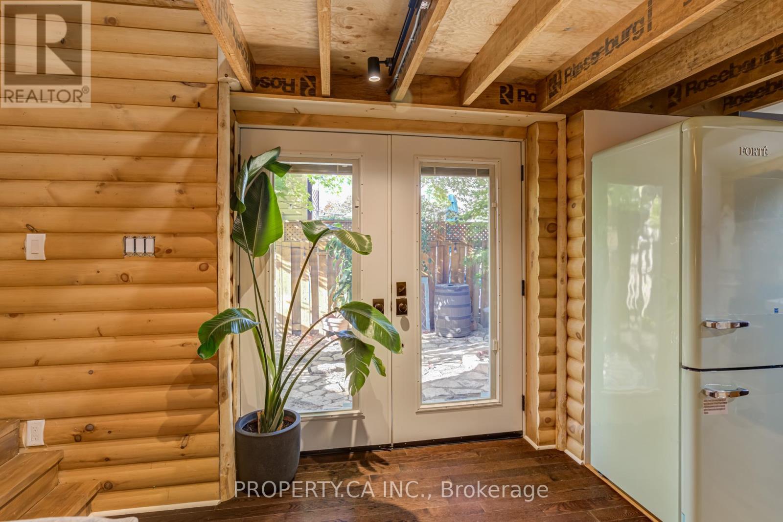Garden Studio - 38 Royal Street, Toronto, Ontario  M6N 3Z4 - Photo 5 - W12441322