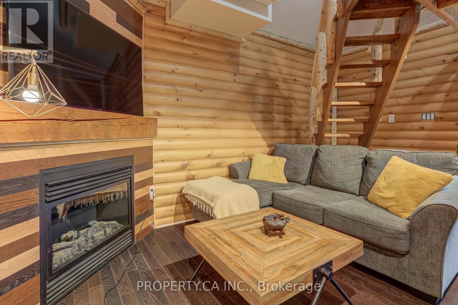 Garden Studio - 38 Royal Street, Toronto, Ontario  M6N 3Z4 - Photo 6 - W12441322
