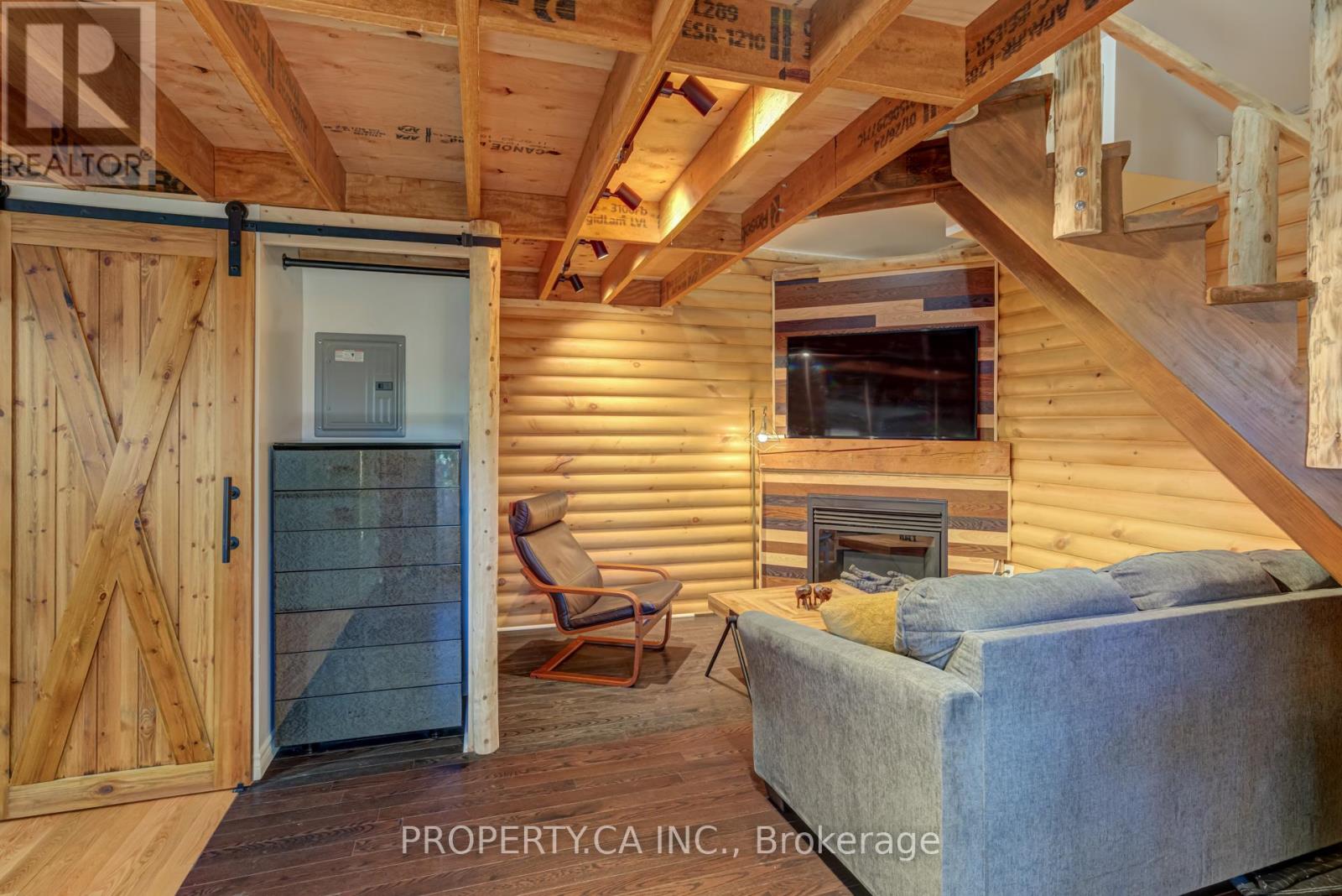 Garden Studio - 38 Royal Street, Toronto, Ontario  M6N 3Z4 - Photo 9 - W12441322